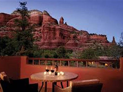 restaurant-sedona-az table with candles set at restaurant in sedona