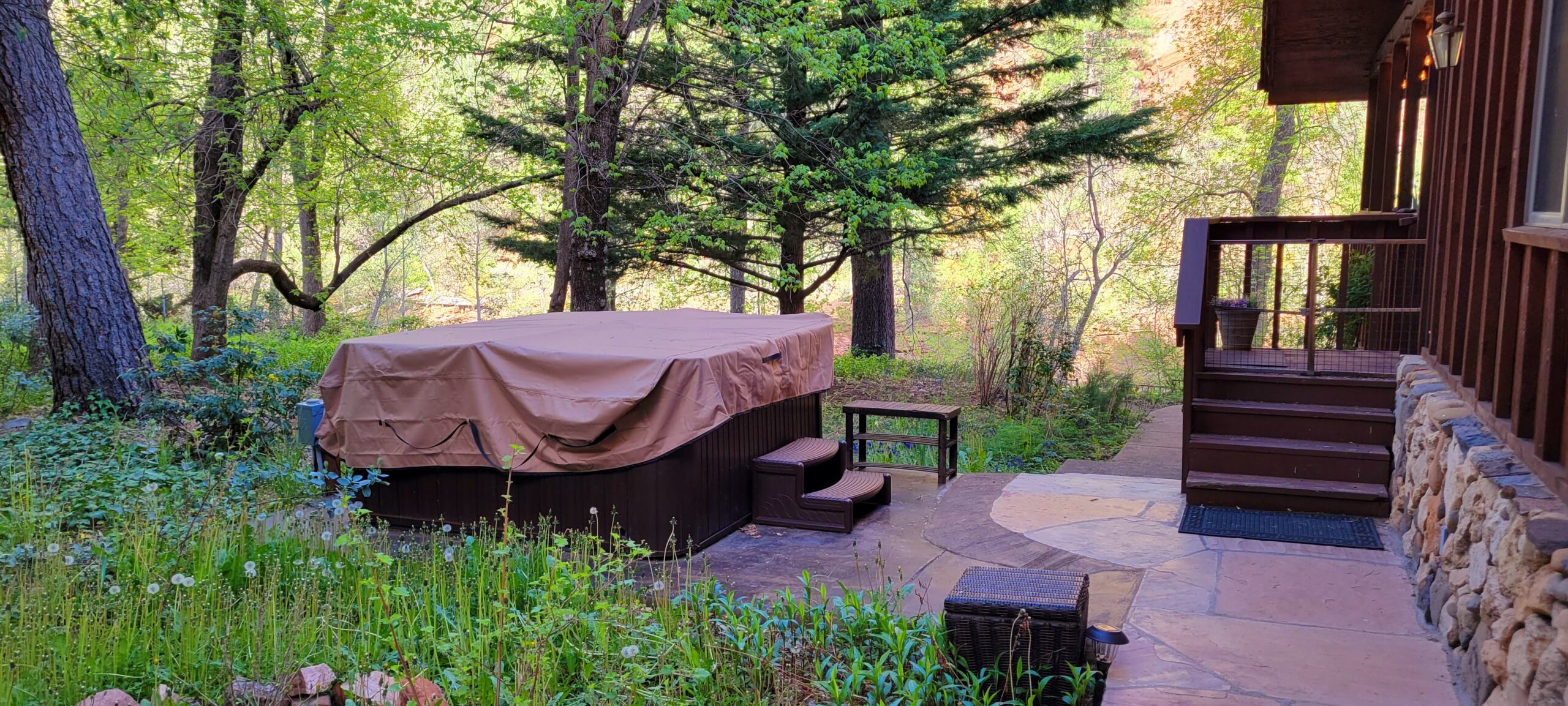 hot tub sedona lodging