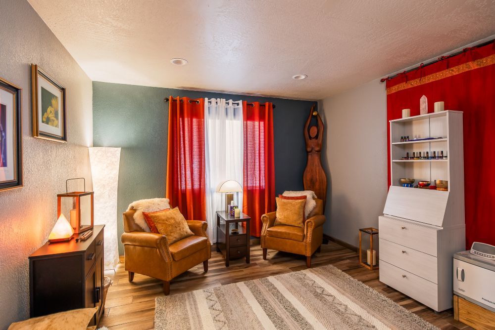 spiritquest-sedona-shamanic-retreats-transformation-room SpiritQuest Sound Healing room is used for spiritual sessions such as meditation